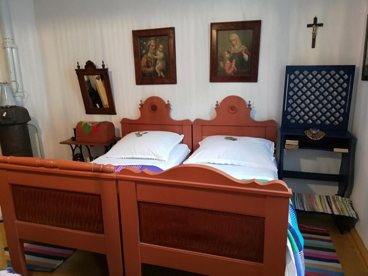 Rozmaringos Udvarhaz Dunafoldvar Buitenkant foto